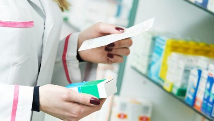 Названы лекарства, которые украинцы смогут купить только по электронному рецепту