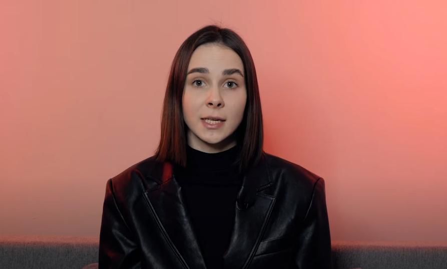 Блогерша Di.rubens после скандала перешла на украинский язык и записала видеообращение