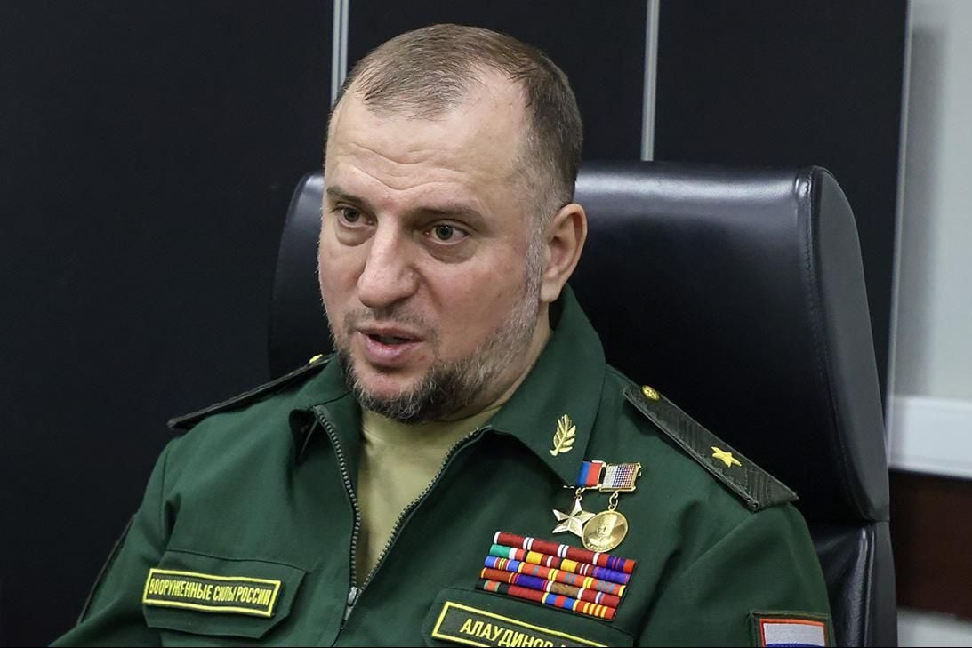 ​Прослушка Алаудинова: командир “Ахмата” ракрыл, что думает об артиллеристах и десантниках ВС РФ