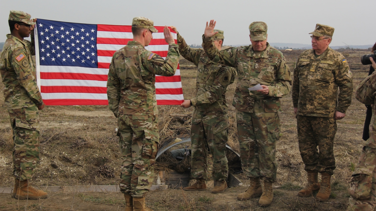 Военные инструктора США покинут Украину: в "Слуге народа" рассказали о причине и сроках