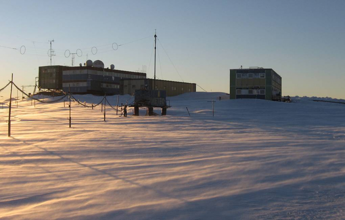 ​Крупный пожар на станции "Мирный" в Антарктиде: ЧП обернулось тяжелыми последствиями