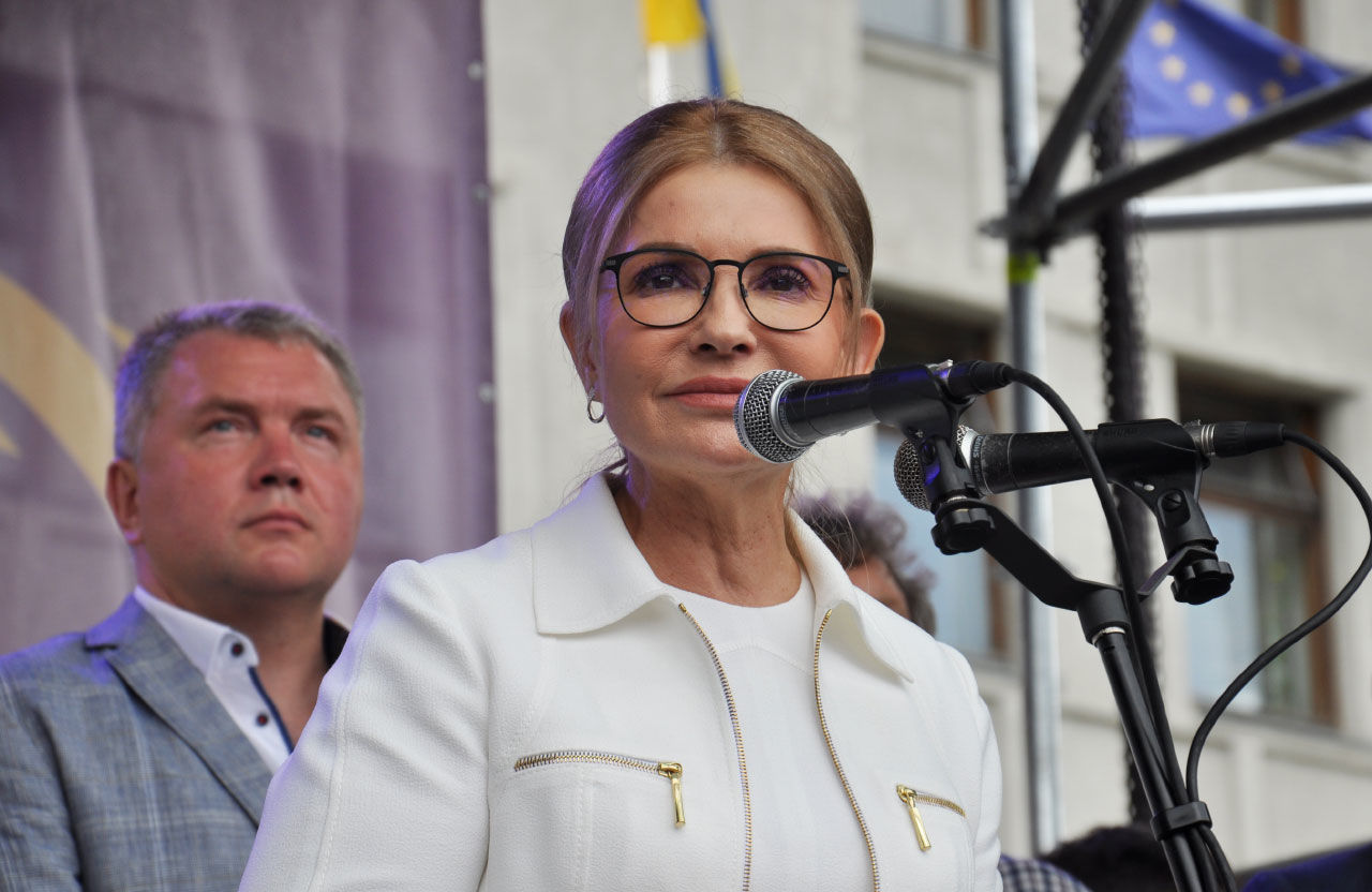Тимошенко предупредила Шустера о наступлении "периода расправ" над ним 