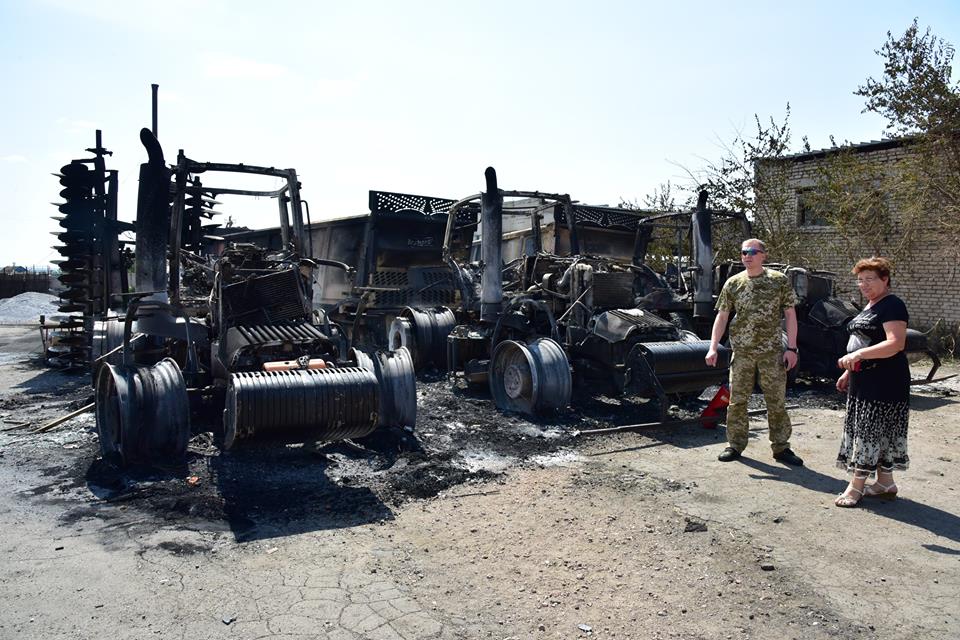 Чермалык сегодня. Боевики "ДНР" 2 дня назад расстреляли село в Донецкой области, в результате чего повреждены 30 жилых домов и сгорела сельхозтехника – Аброськин