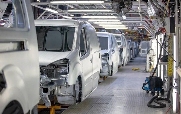 Санкции работают – у российского "АвтоВАЗа" большие проблемы: завод в Тольятти на грани коллапса