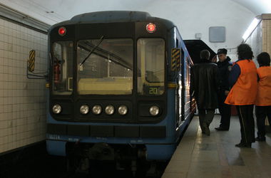 Он играл в футбол и имел неплохое будущее: подробности о попытке суицида в киевском метро