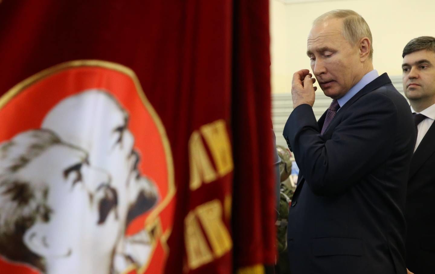​Еще больше идеологии: Путин снова вспомнил Ленина и призывал переписать учебники по истории относительно Украины – ISW