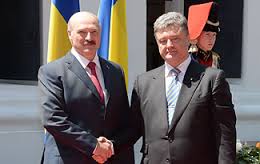 Порошенко и Лукашенко обсудили урегулирование кризиса на востоке Украины