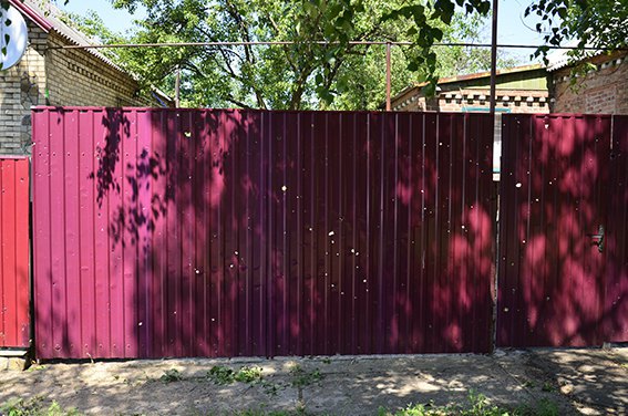 Боевики "ДНР" обстреляли окрестности Торецка: жилые дома остались без крыш и окон