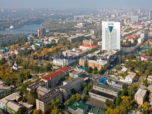 В Донецке целый день слышна канонада, - мэрия