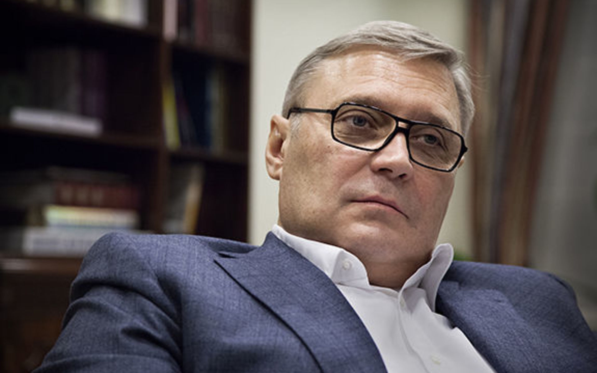 "Аннексия Крыма, военные действия на Донбассе, вмешательство в выборы и теперь Сирия - Путин обрек страну на прозябание", - российский политик Касьянов рассказал, как новые санкции США "окончательно погубят" Россию