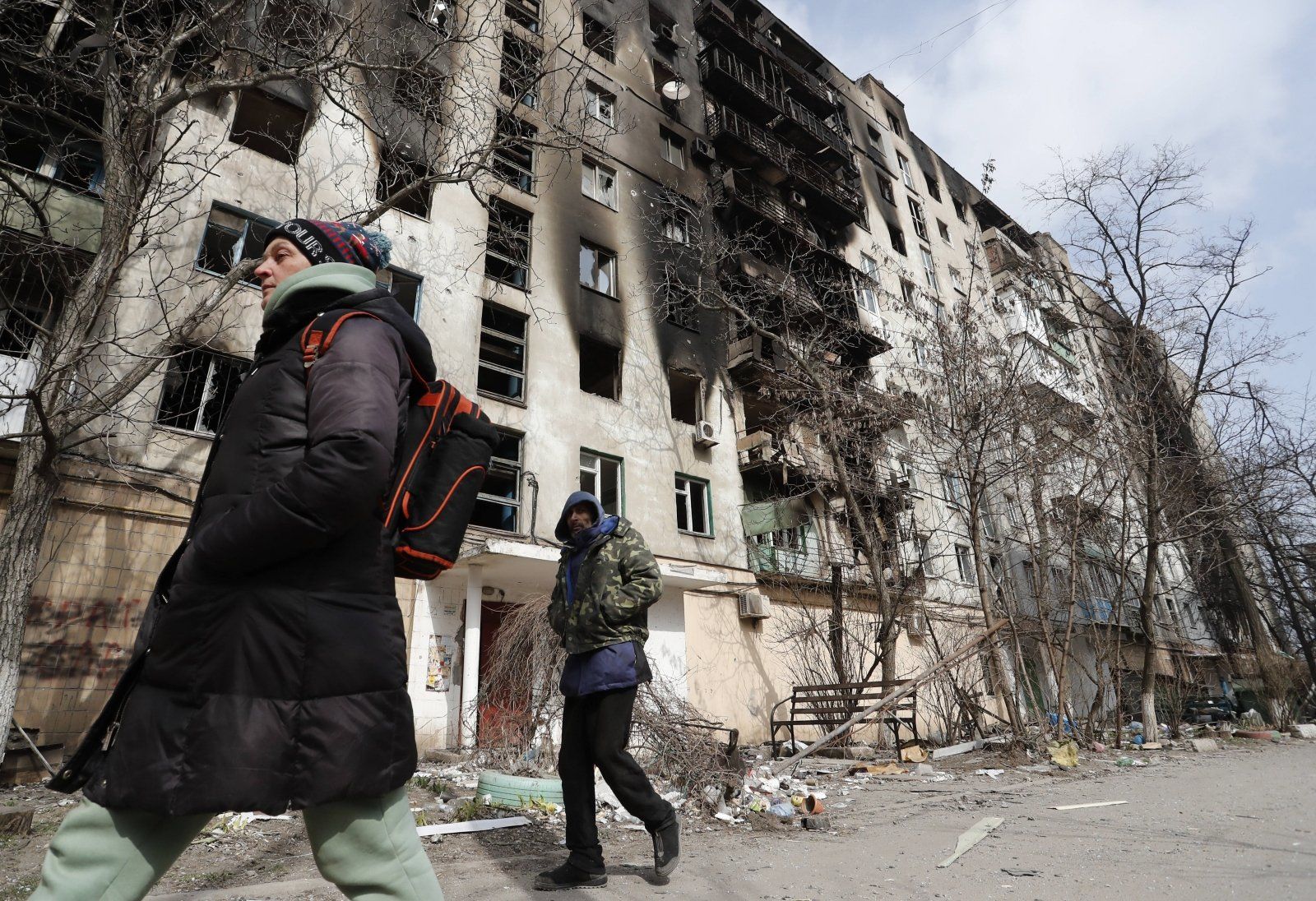 Кремль придумал новый метод уничтожения выживших жителей Мариуполя: "Срок - до августа"