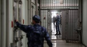 Пять лет тюрьмы за сообщения в соцсетях: "суд ЛНР" безжалостно бросил за решетку студента 2-го курса - СМИ