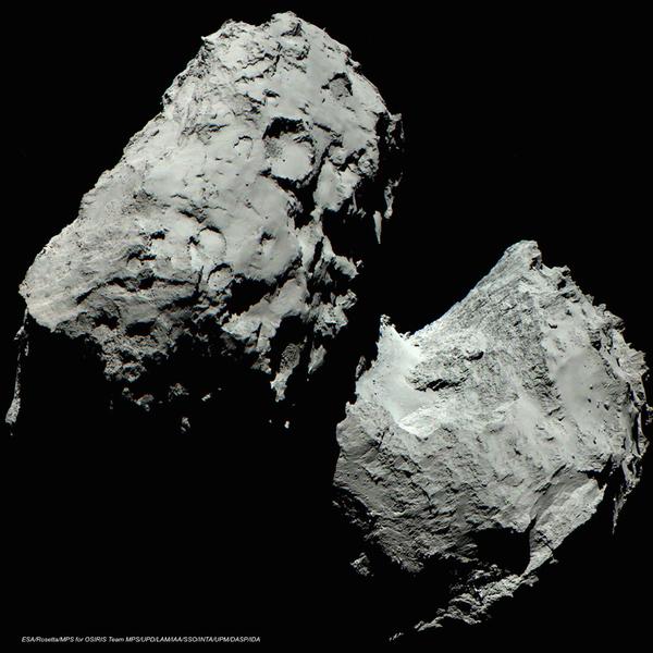 Ученые нашли объяснение монохромному цвету кометы Чурюмова-Герасименко