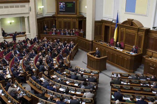​"Интеру", NewsOne и "112 Украина" не до смеха: Рада поддержала санкции против "рупоров" Кремля