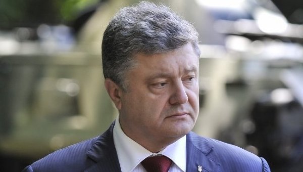 Порошенко призвал участников переговоров в Минске поддержать его мирный план на востоке Украины