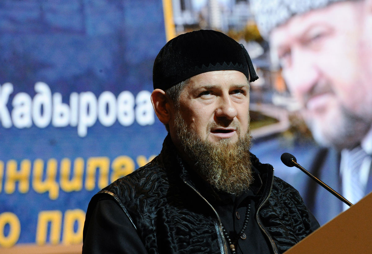 "Обострились болезни", - в ГУР подтвердили тяжелое состояние Кадырова
