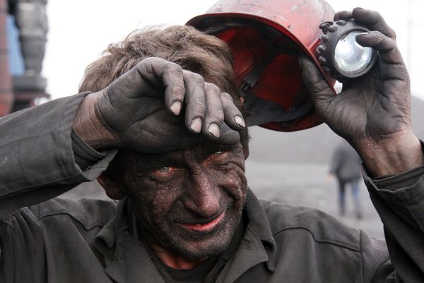 Без зарплаты: в оккупированной Макеевке из кассы шахты похитили деньги горняков