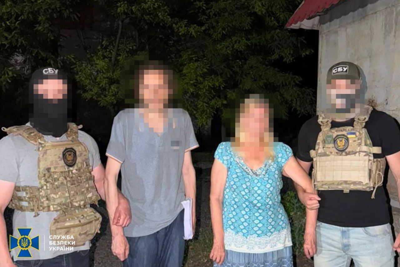 СБУ затримала матір і брата російської агентки, які наводили удари РФ по Дніпру