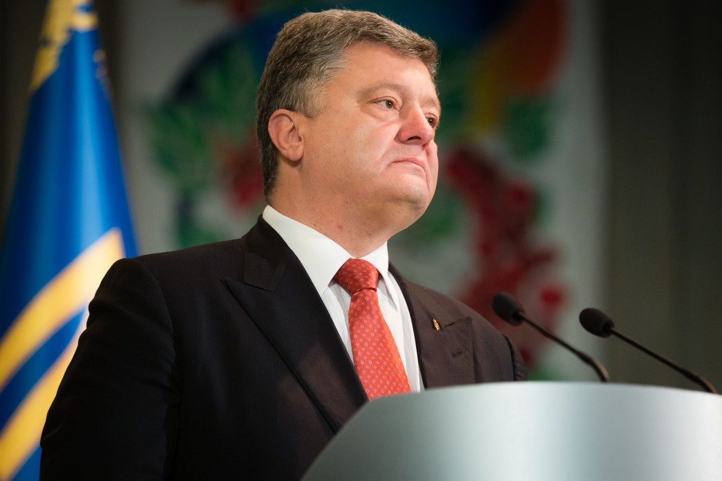 Официально: Януковича вскоре оставят без звания президента - Порошенко побеспокоился о том, чтобы желание украинцев осуществилось