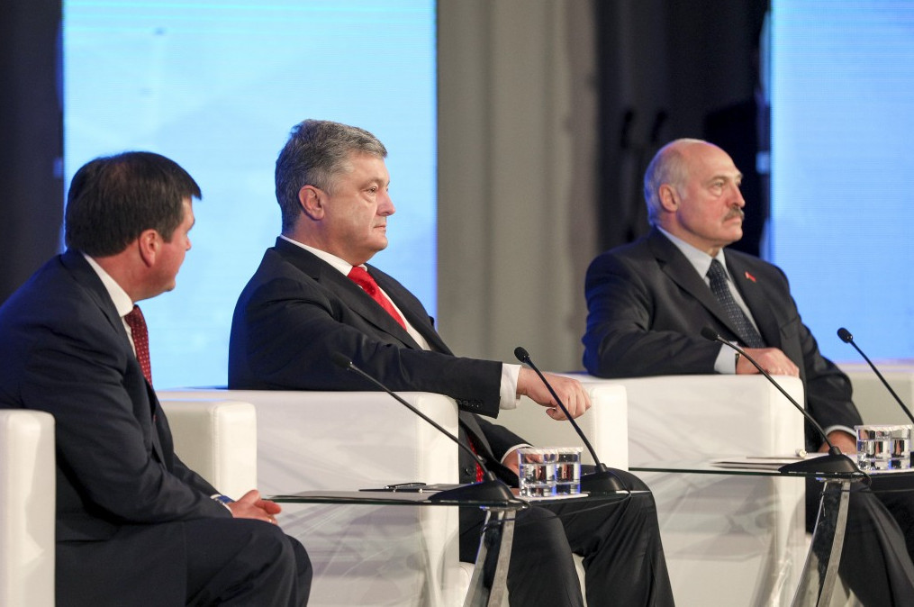 ​"Лукашенко досталось в Гомеле", - Уколов констатировал дипломатическую победу Порошенко в Беларуси