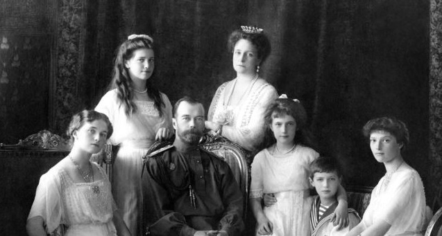 Следственный комитет России провел эксгумацию тел императорской семьи Романовых