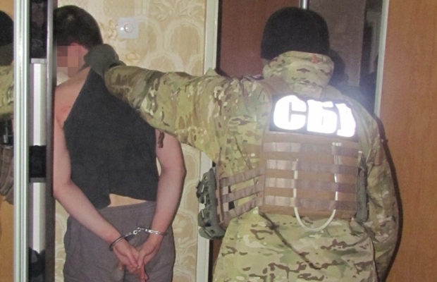 На Донбассе поймали "крота" боевиков "ЛНР", который передавал секретные данные террористам, - расплата будет жестокой