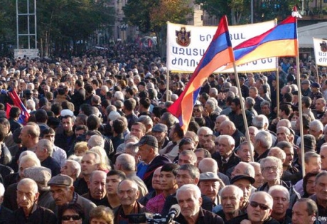 СМИ: требования "тарифного Майдана" в Армении удовлетворены