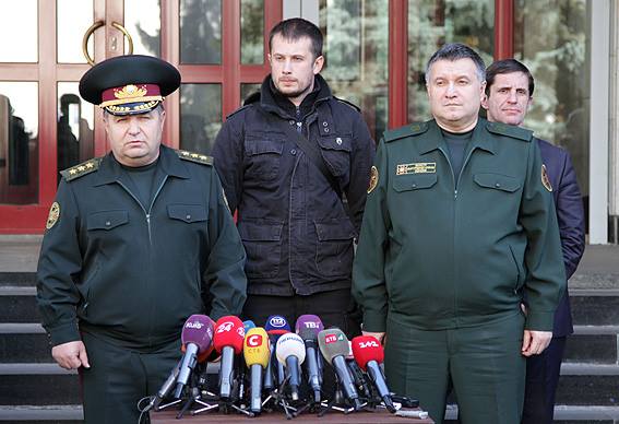 ​Министерская гвардия пополнится депутатским полком: «Азов» войдет в состав Нацгвардии