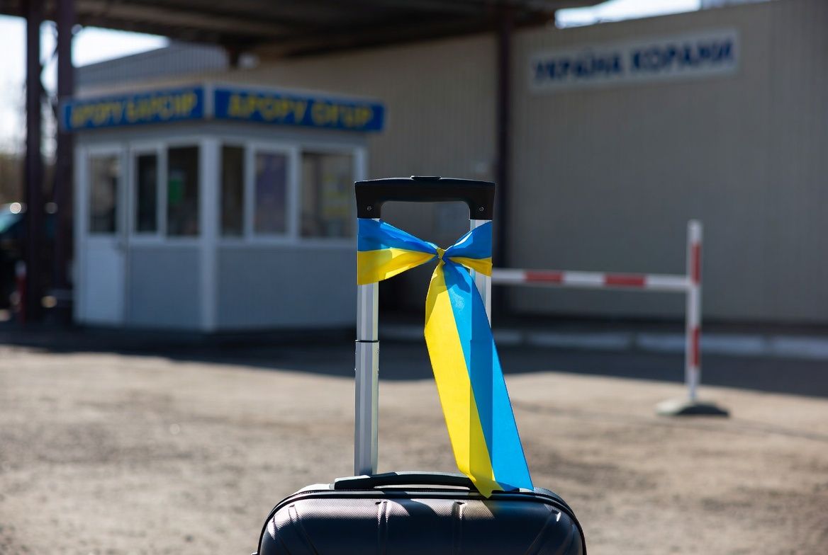 Украинцев массово разворачивают на польской границе: как избежать проблем
