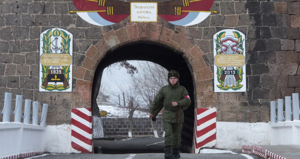 Россия планирует бросить в войну против Украины подразделения с базы в Армении 