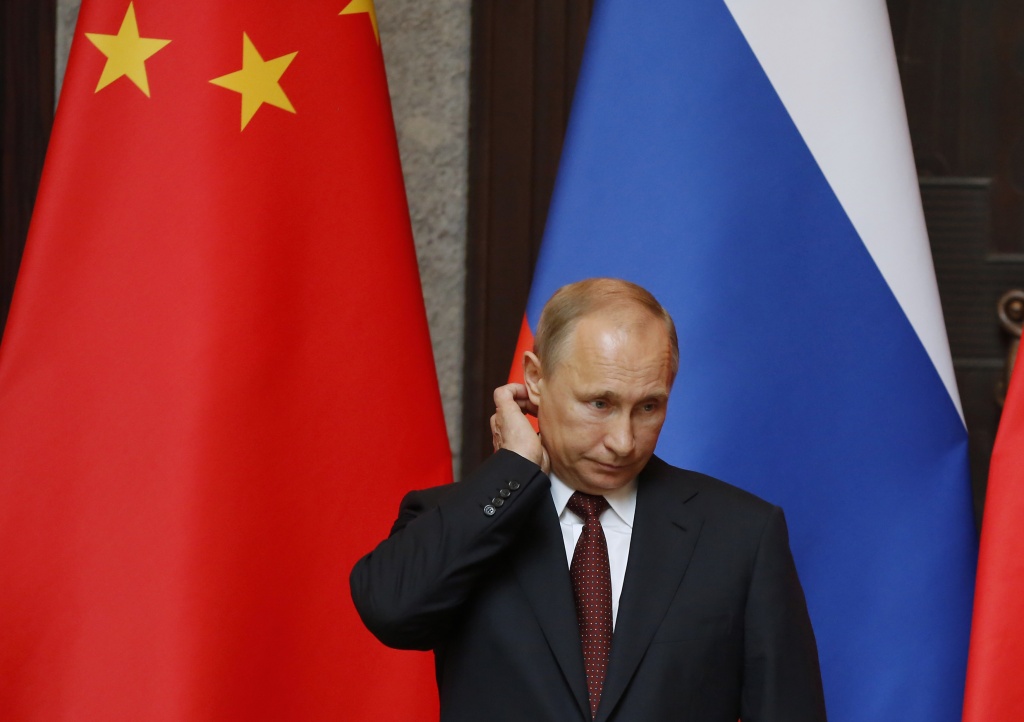 Россия теперь играет "под дудку" Китая, который забрал РФ из Сирии, чтобы дать бой США в Азиатско-Тихоокеанском регионе