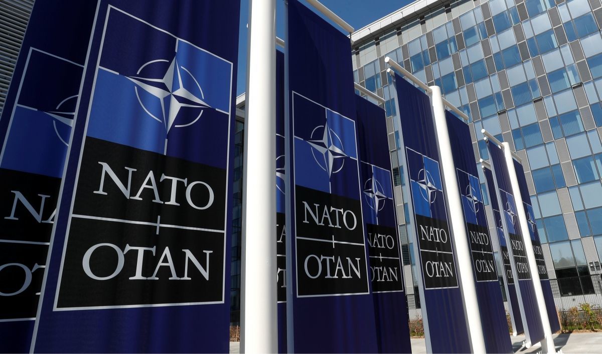 В НАТО предупредили, что России "дорого обойдется" любая агрессия против Украины