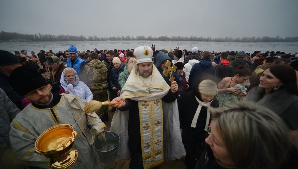 Две трети украинцев признали себя верующими, 9% - атеистами