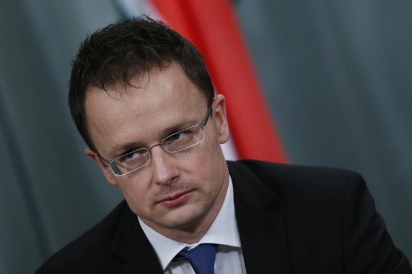​Мстительный Будапешт "подложил свинью" Киеву: венгры заблокировали проведение саммита Украина - НАТО
