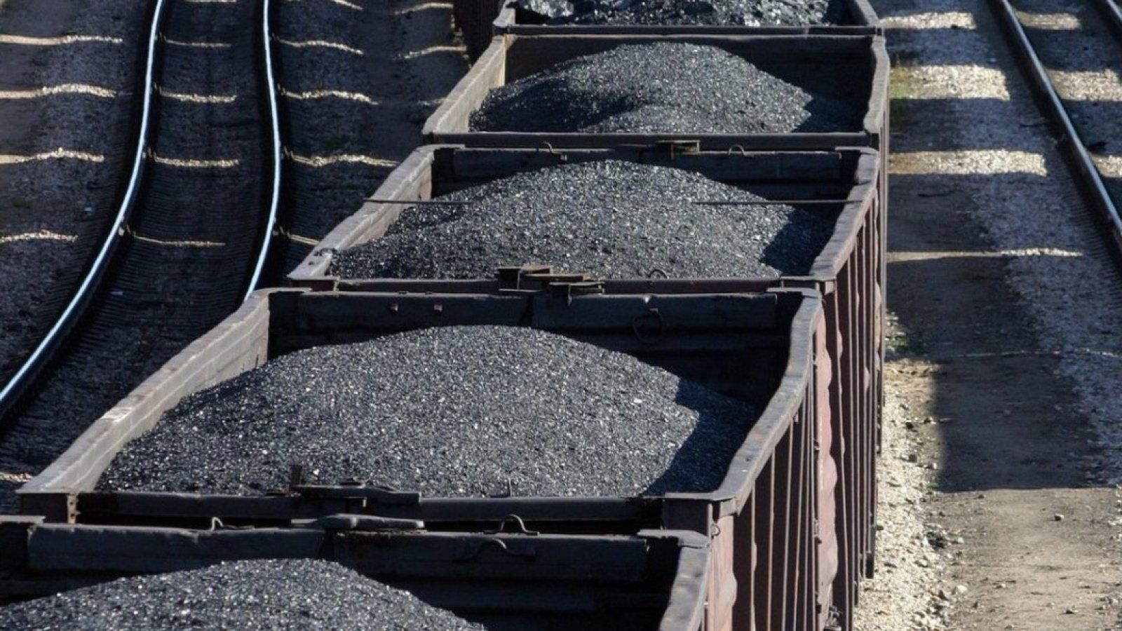 При Украине было лучше: оккупанты массово закрывают шахты на Донбассе