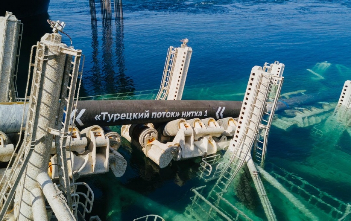 "Больше не позволим нас шантажировать", - Болгария готовится уменьшить закупки российского газа и перейти на СПГ