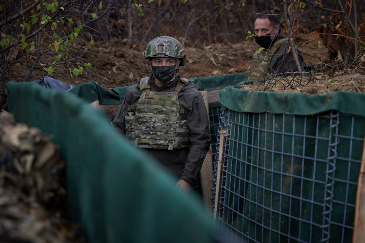 ​Зеленский на передовой резко поменял риторику о войне на Донбассе
