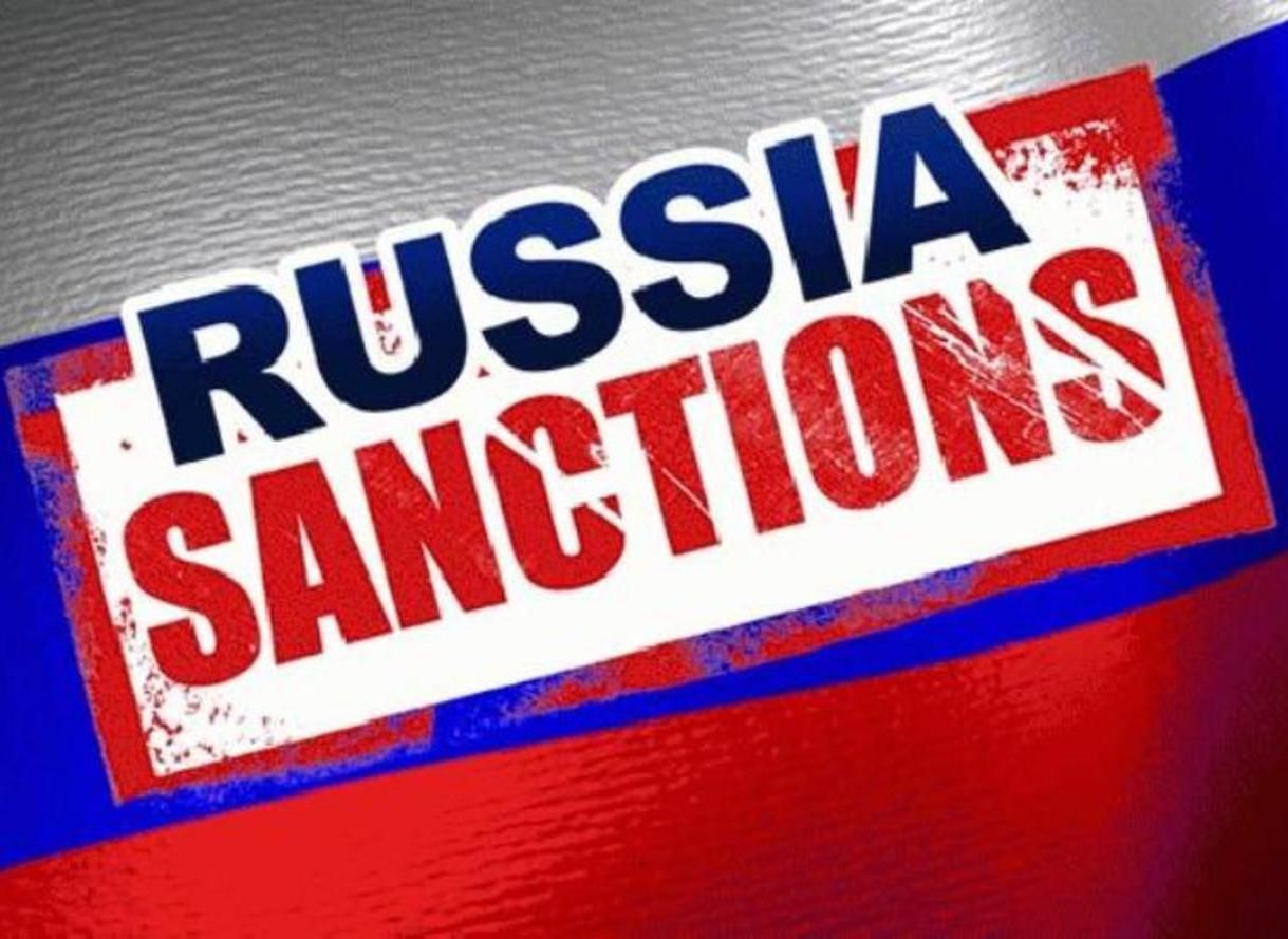 Конец SWIFT и новый удар по представителям элиты" РФ: в ЕС согласовали третий пакет санкций