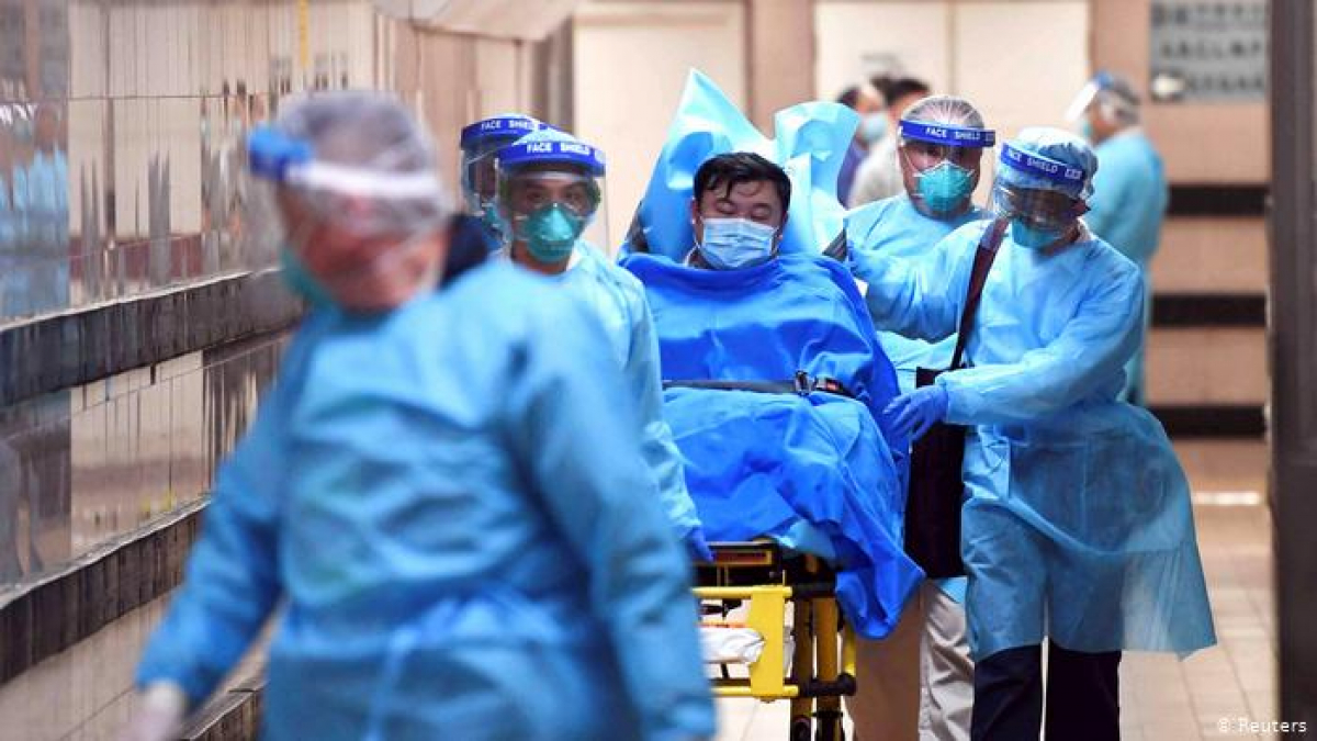 В Китае отчитались о скачке новых случаев COVID-19: +108 инфицированных за 24 часа 