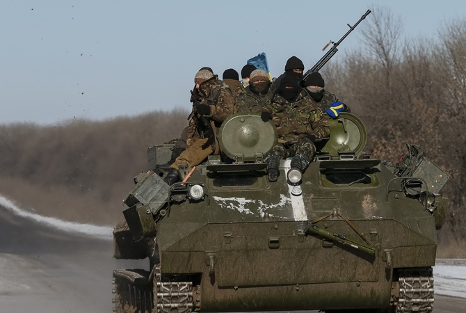 Порошенко доложили о выводе всех украинских солдат из Дебальцево