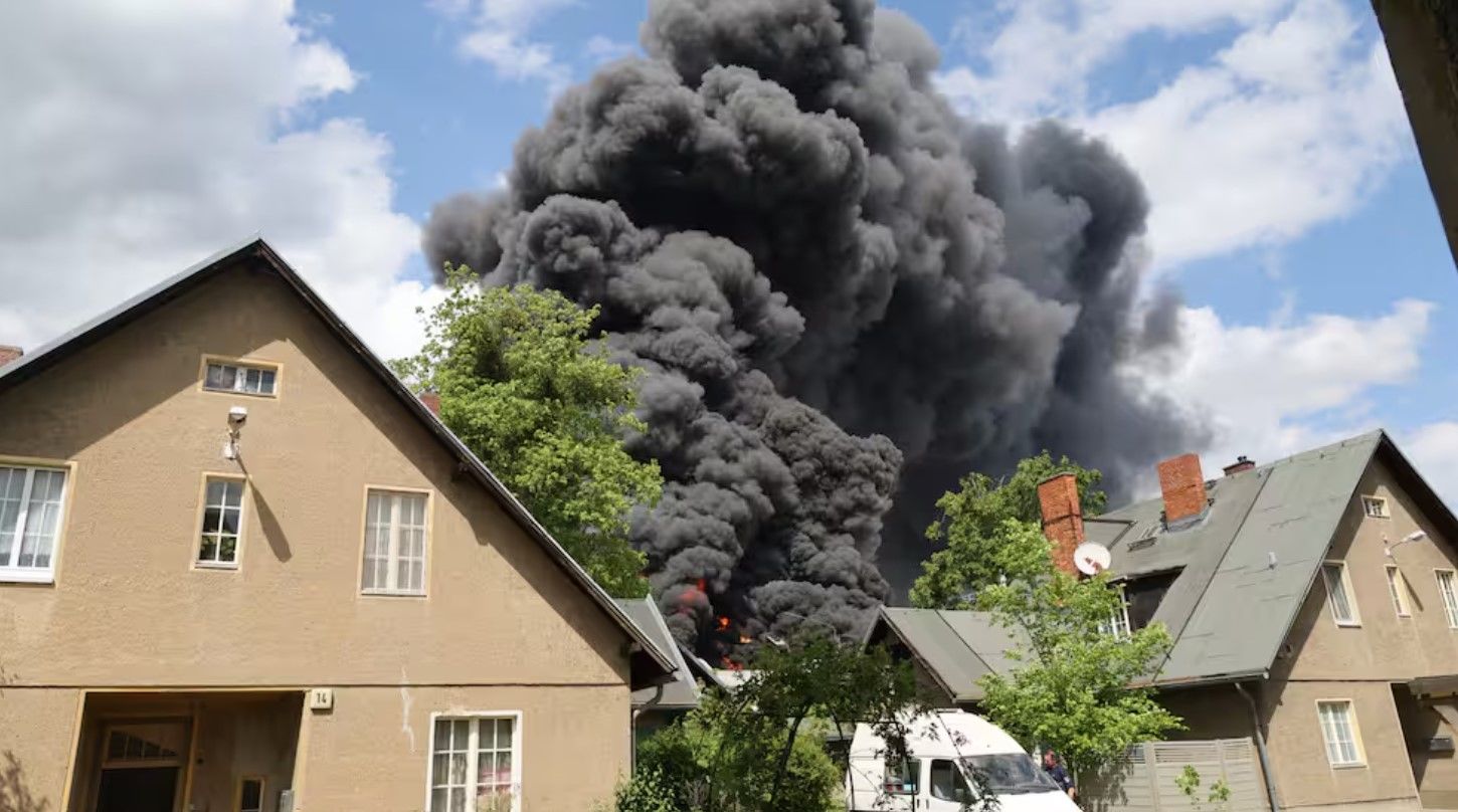 В Берлине на заводе с химикатами произошел пожар – токсичный воздух распространяется по столице Германии