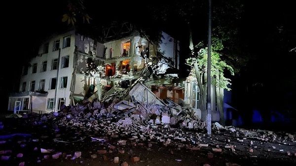 Удар РФ по Сумам: в Сети показали фото полуразрушенного университета