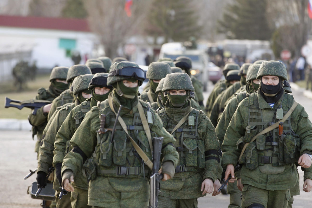 РФ явно затевает что-то неладное: разведка заявила о весомой концентрации войск РФ возле границ Украины