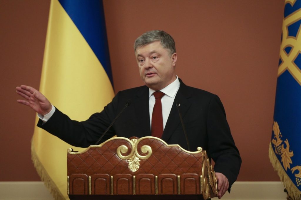 "Вы являетесь неотъемлемой частью Украины, и мы сделаем все возможное для того, чтобы вы быстрее вернулись домой", - Порошенко