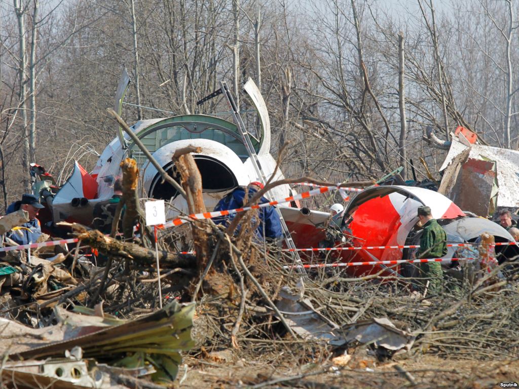 ​Взрыв на борту: в Минобороны Польши назвали причину Смоленской катастрофы
