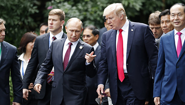 "Вата мочит"- встреча Трампа и Путина длилась 7 секунд, но в Кремле распинаются, что тема Украины была оговорена президентами США и РФ 
