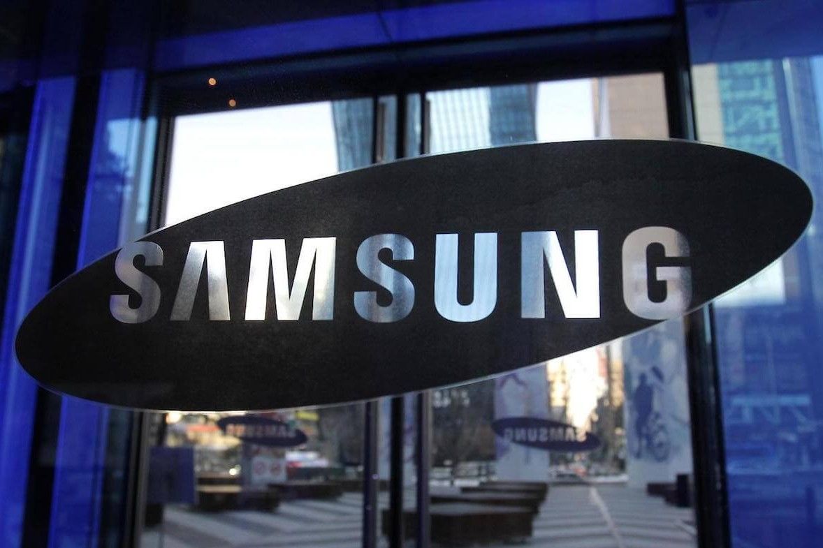 Бойкот агрессора: Samsung прекратил поставки продукции в Россию