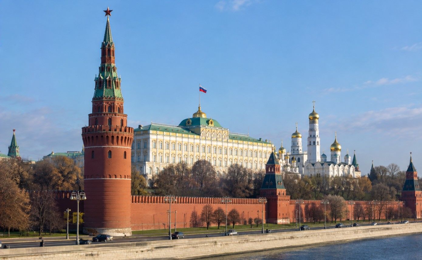 В Москве замечено странное движение военной техники на фоне загадочных событий в Кремле ночью