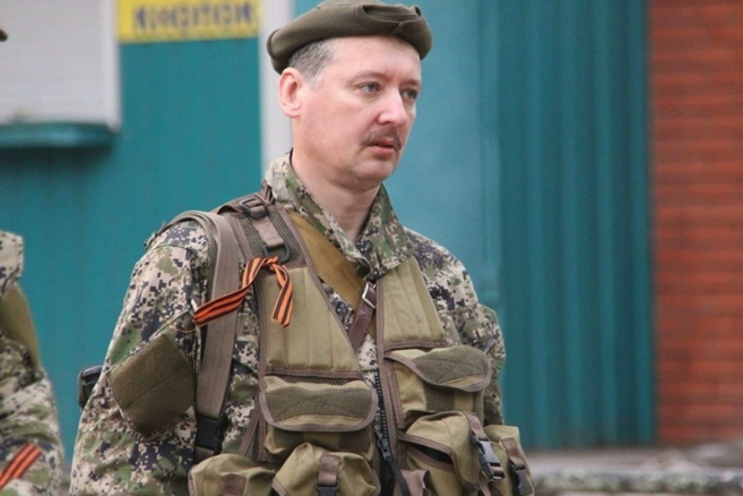 ​Три БМП армии РФ взорвались на Донбассе – офицер ФСБ Стрелков раскрыл подробности: "Халатность и пожар"