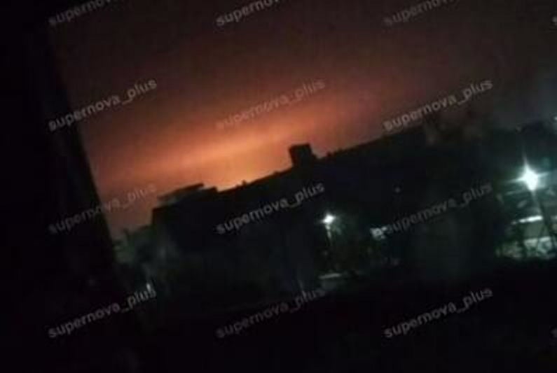 Дроны повторно атаковали химзавод "Ставролен" в Буденновске – в Сети показали огромное зарево
